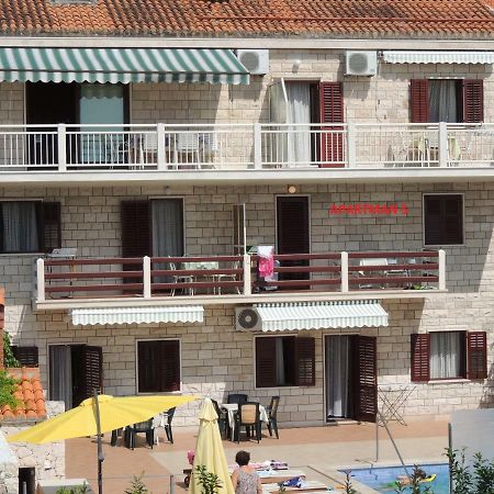 Apartments Bezmalinovic 2 ボル エクステリア 写真