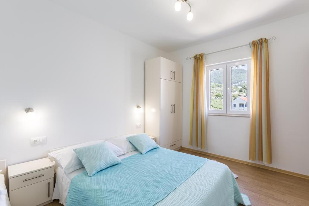 Apartments Bezmalinovic 2 ボル エクステリア 写真