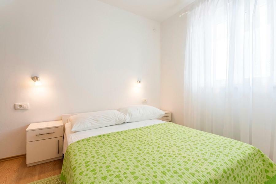 Apartments Bezmalinovic 2 ボル エクステリア 写真